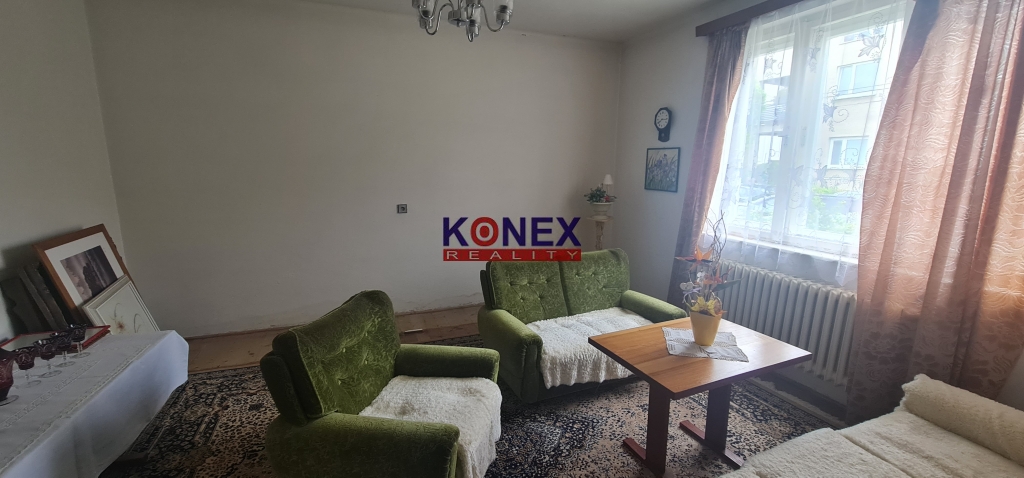NA PREDAJ! Rodinný dom blízko centra Trebišova foto