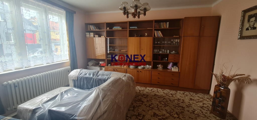NA PREDAJ! Rodinný dom blízko centra Trebišova foto