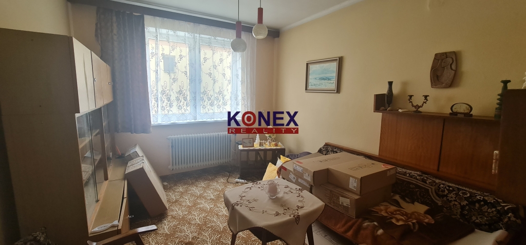 NA PREDAJ! Rodinný dom blízko centra Trebišova foto