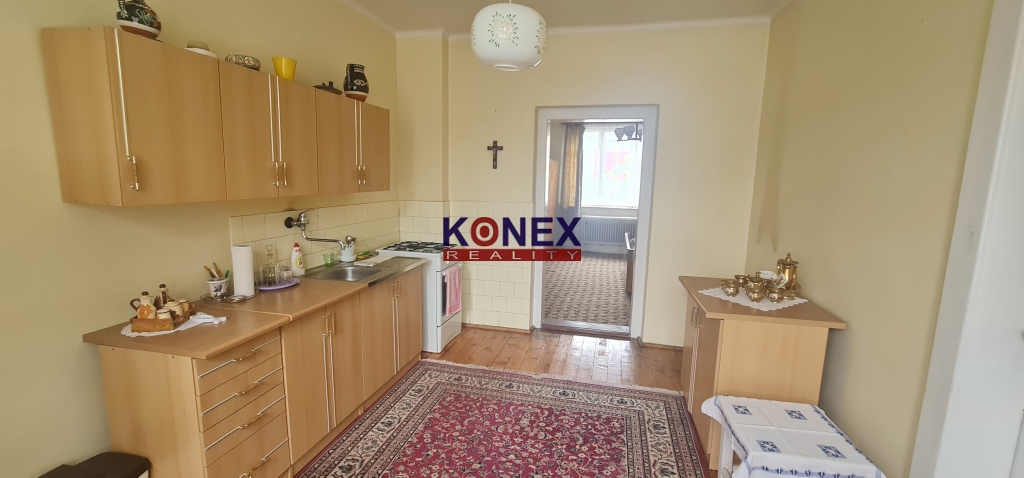 NA PREDAJ! Rodinný dom blízko centra Trebišova foto