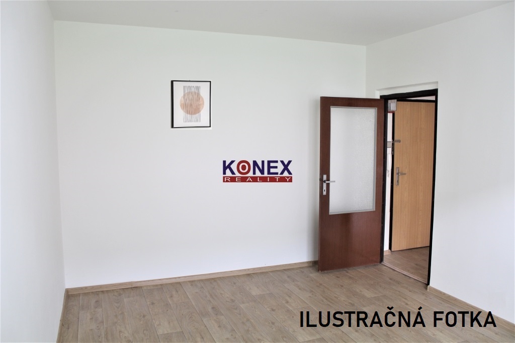 NA PREDAJ - Garsónka vo Veľkých Kapušanoch