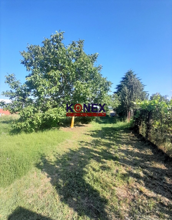 Vinica s vínnym domčekom pri Kráľovskom Chlmci! foto