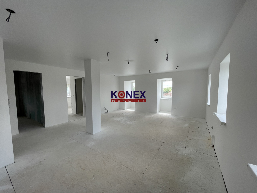 SKVELÁ PONUKA! Nový podkrovný apartmánový byt (3-iz.) MICHALOVCE foto