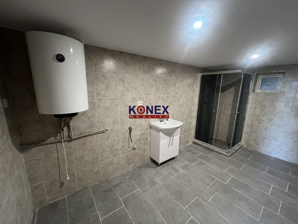 NOVINKA – Poschodový rodinný dom Zemplínske Hradište foto