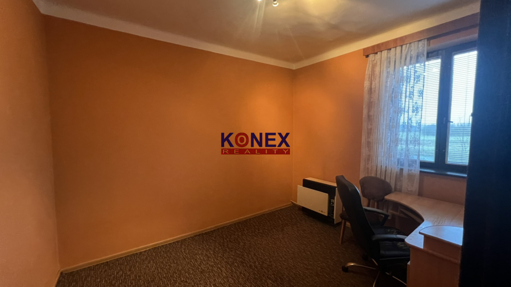 NOVINKA – Rodinný dom v obci STRETAVA foto